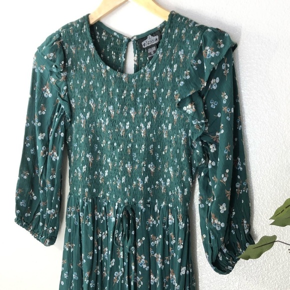 NWT Angie Green Floral Dress - Picture 2 of 8